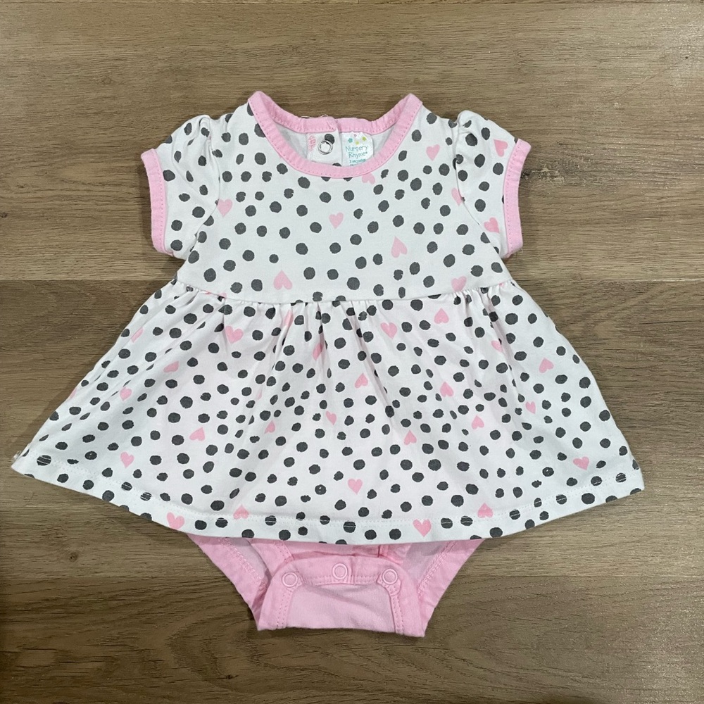 Nursery Rhyme Gray Polka-dot and pink heart one piece dress (3 months)‎